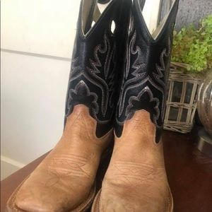 Boys cowboy boots